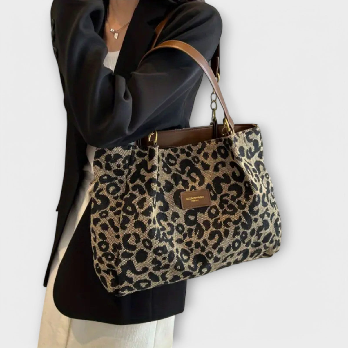 Gianna Boutique - Borsa a tracolla in tela leopardata