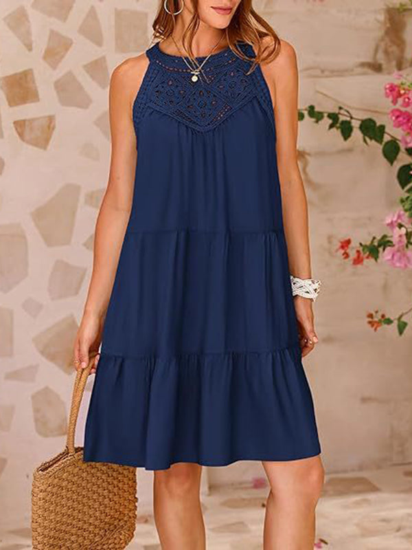 Abito a trapezio plissettato in tinta unita con cucitura divisa e scollatura rotonda minidress
