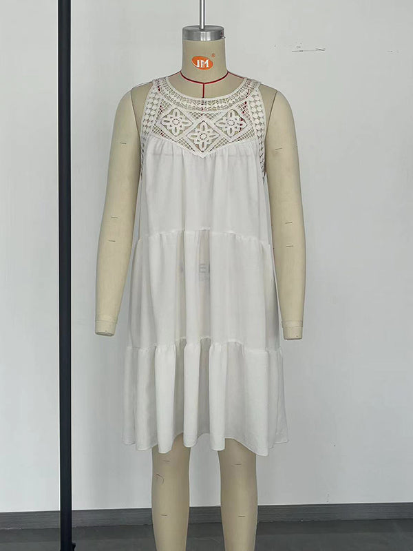 Abito a trapezio plissettato in tinta unita con cucitura divisa e scollatura rotonda minidress