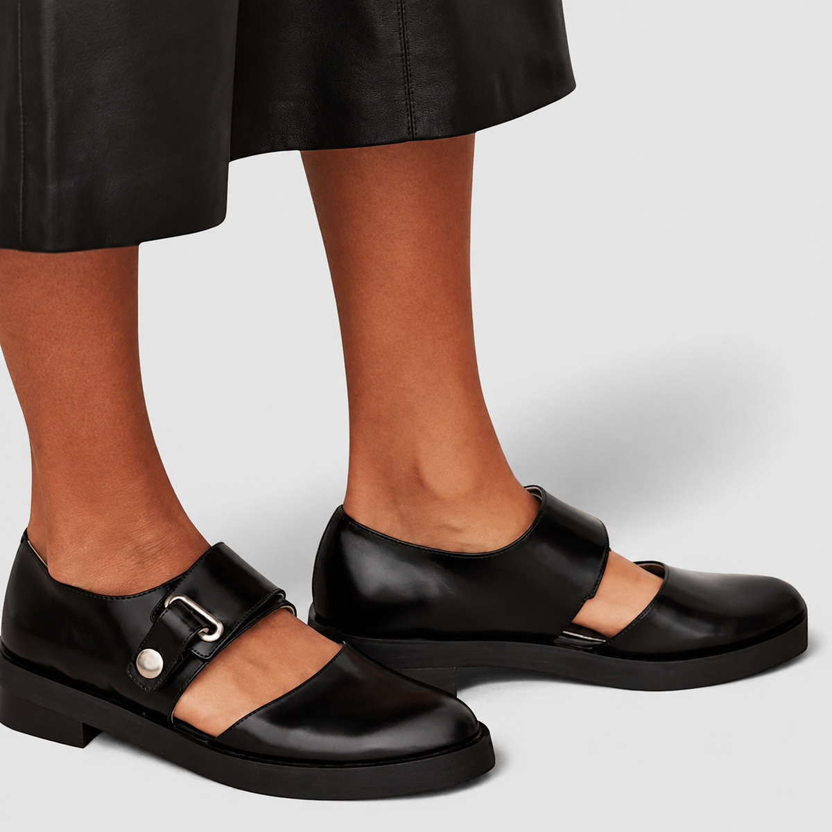 Vânia - Scarpe retro eleganti con un tocco moderno