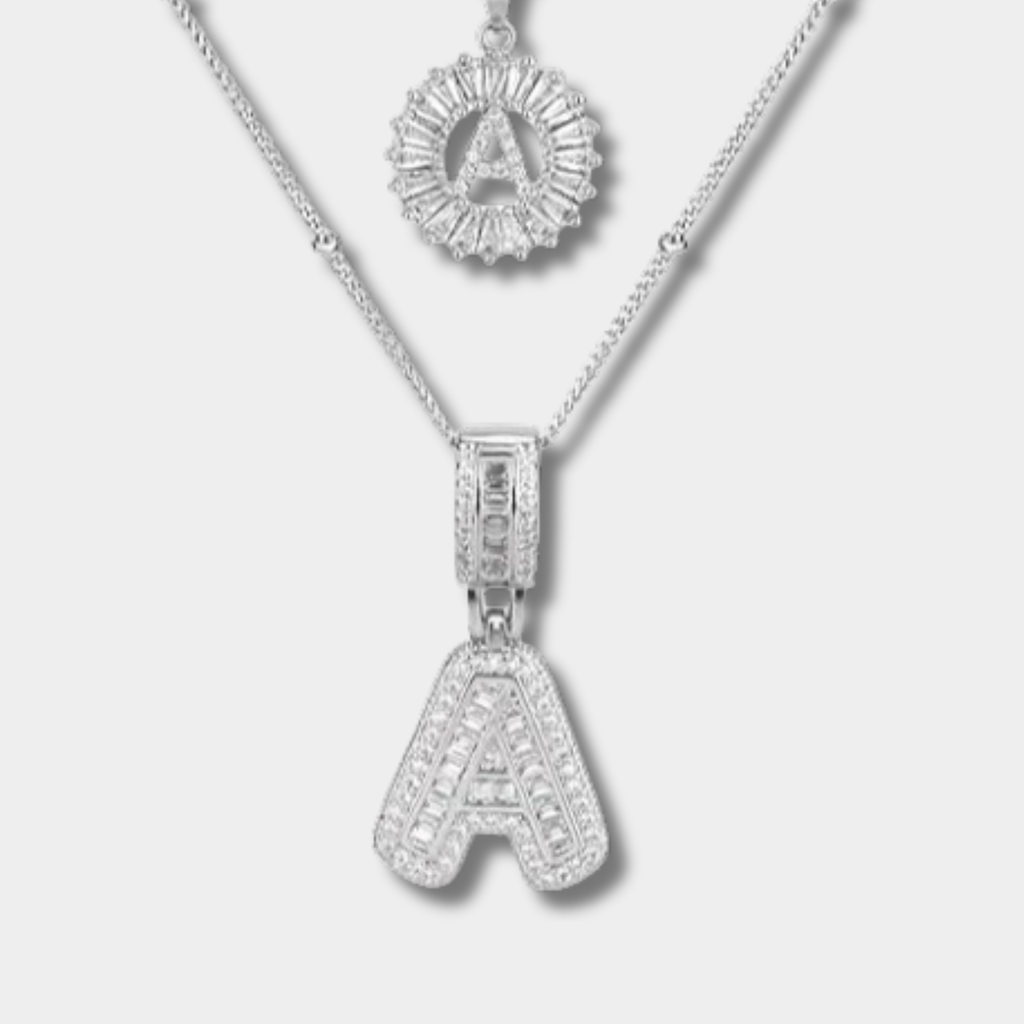 Set di collane con iniziali in moissanite