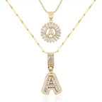 Set di collane con iniziali in moissanite